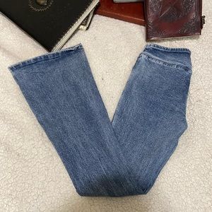 Pacsun lowrise sz 25 no pockets side zip super flare jeans light wash